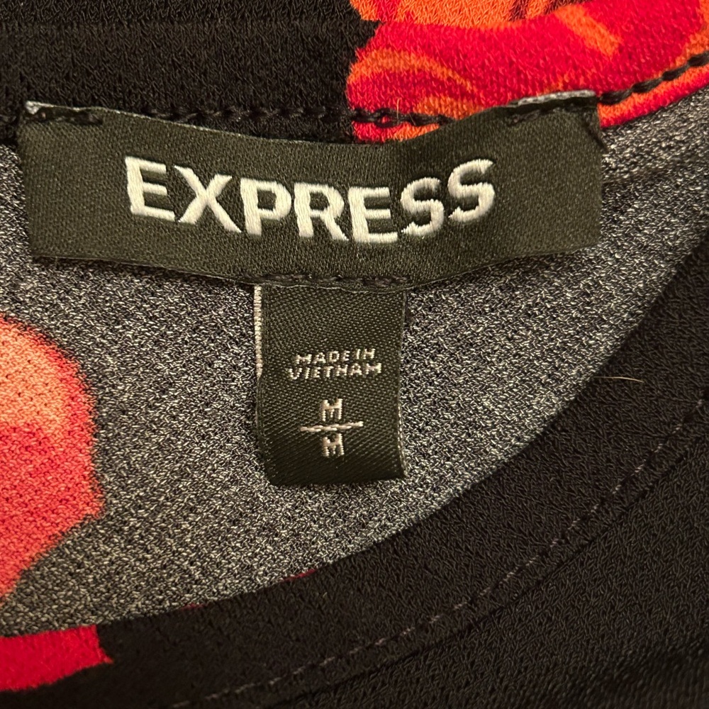 Express Preloved Pullover Top, Size Medium - image 4